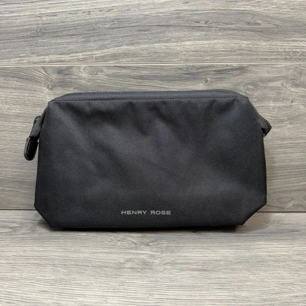 Henry Rose Limited Ed Large Black Stand-Up Zippered Makeup Cosmetic Toiletry Bag